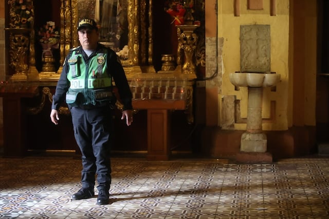 Pánico en iglesia La Merced: presunto asalto a cambista desata operativo policial en el Centro de Lima (Fotos: Diana Marcelo/GEC)