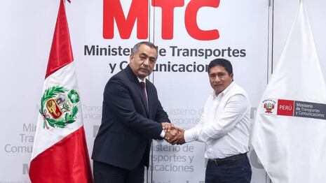 La Libertad: Ejecutivo se compromete a asfaltar carretera de Pataz