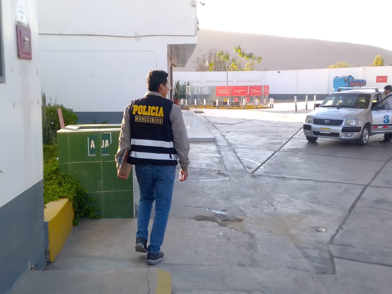 Joven se desangró en la explanada del grifo de Petroperú buscando ayuda. (Foto: Correo)