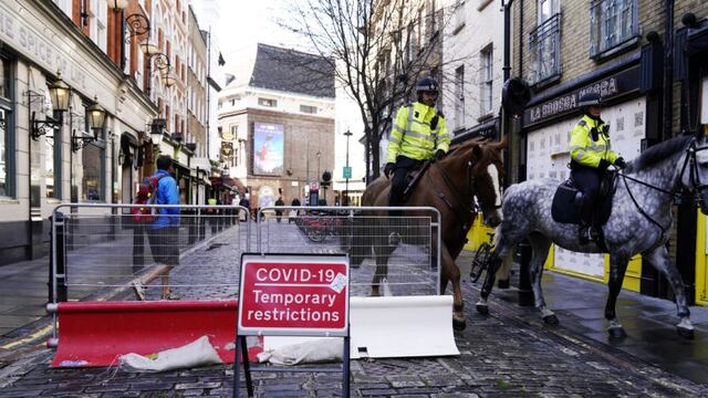 Sureste de Inglaterra y Londres, reconfinados para atajar una nueva cepa de coronavirus 