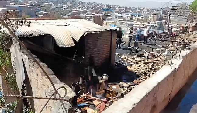 Incendio en el distrito de Mariano Melgar. Foto: GEC.