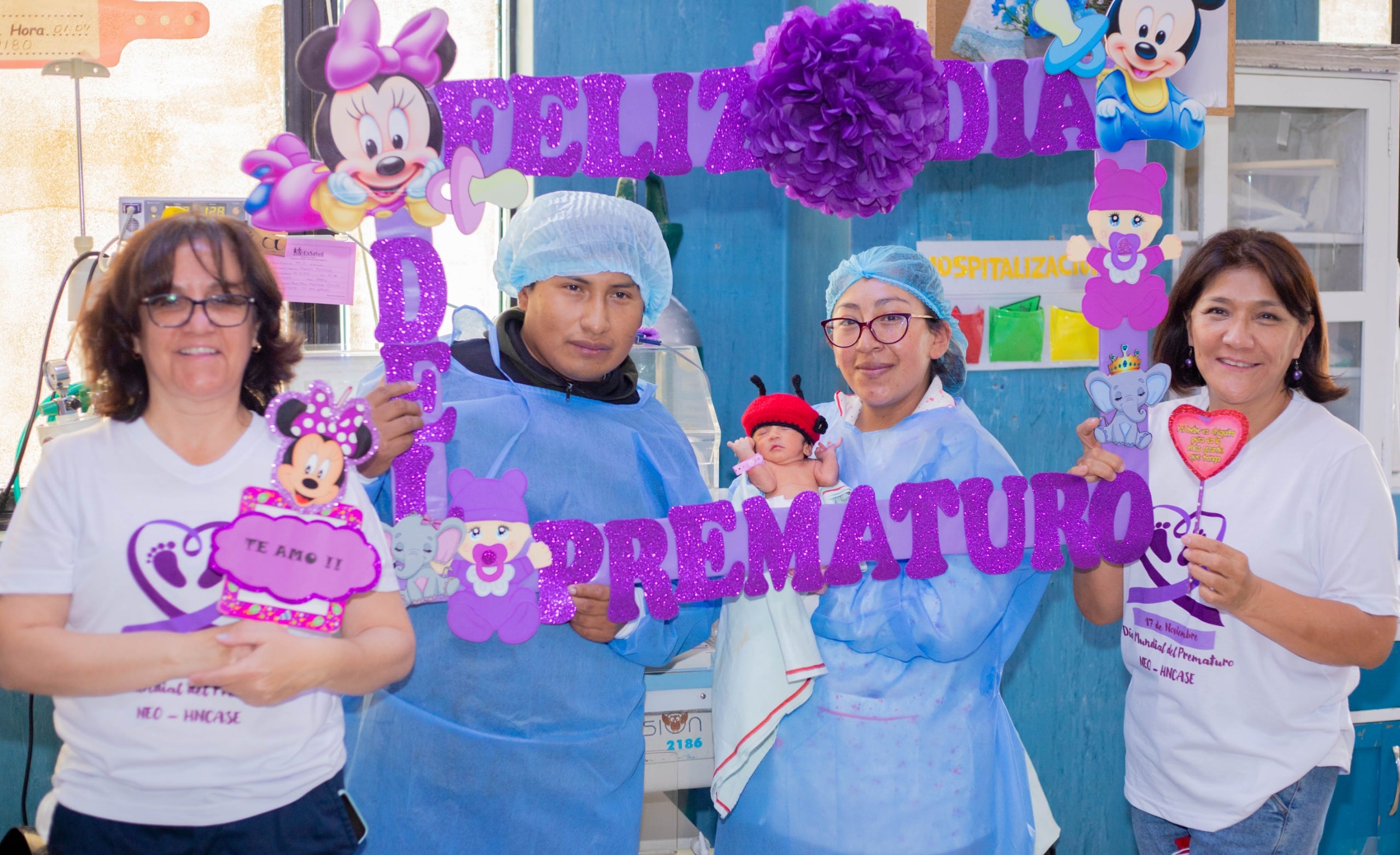 Reunieron a 30 bebés prematuros con sus padres, hermanos y abuelitos. (Foto: Difusión)