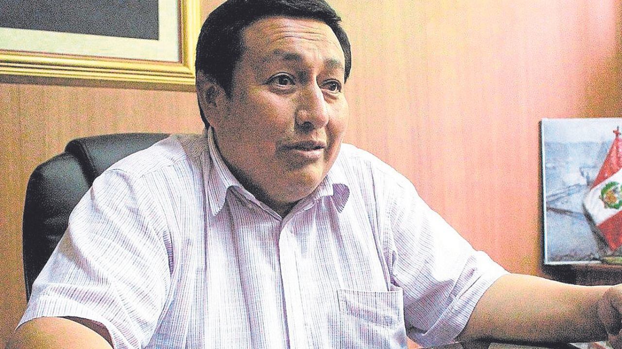 Dice que no hay diferencia entre el actual alcalde de Trujillo y el suspendido Arturo Fernández ,y que el gobernador ha evidenciado otra vez que no le interesa para nada La Libertad.