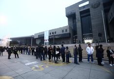 Simpatizantes de Alberto Fujimori se reúnen en el Ministerio de Cultura para su despedida (GALERÍA)