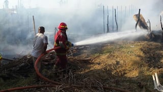 Piura: Incendio dejó en la calle a una pareja de ancianos en Sullana