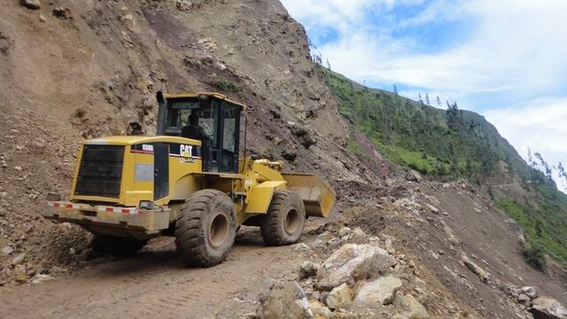 Cusco: Movimiento telúrico ocasionó deslizamientos en carreteras