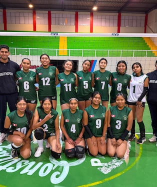 Selección de Alto Selva Alegre en campeonato de vóley U-17. Foto: Referencial/Liga Provincial de Voleibol de Arequipa.