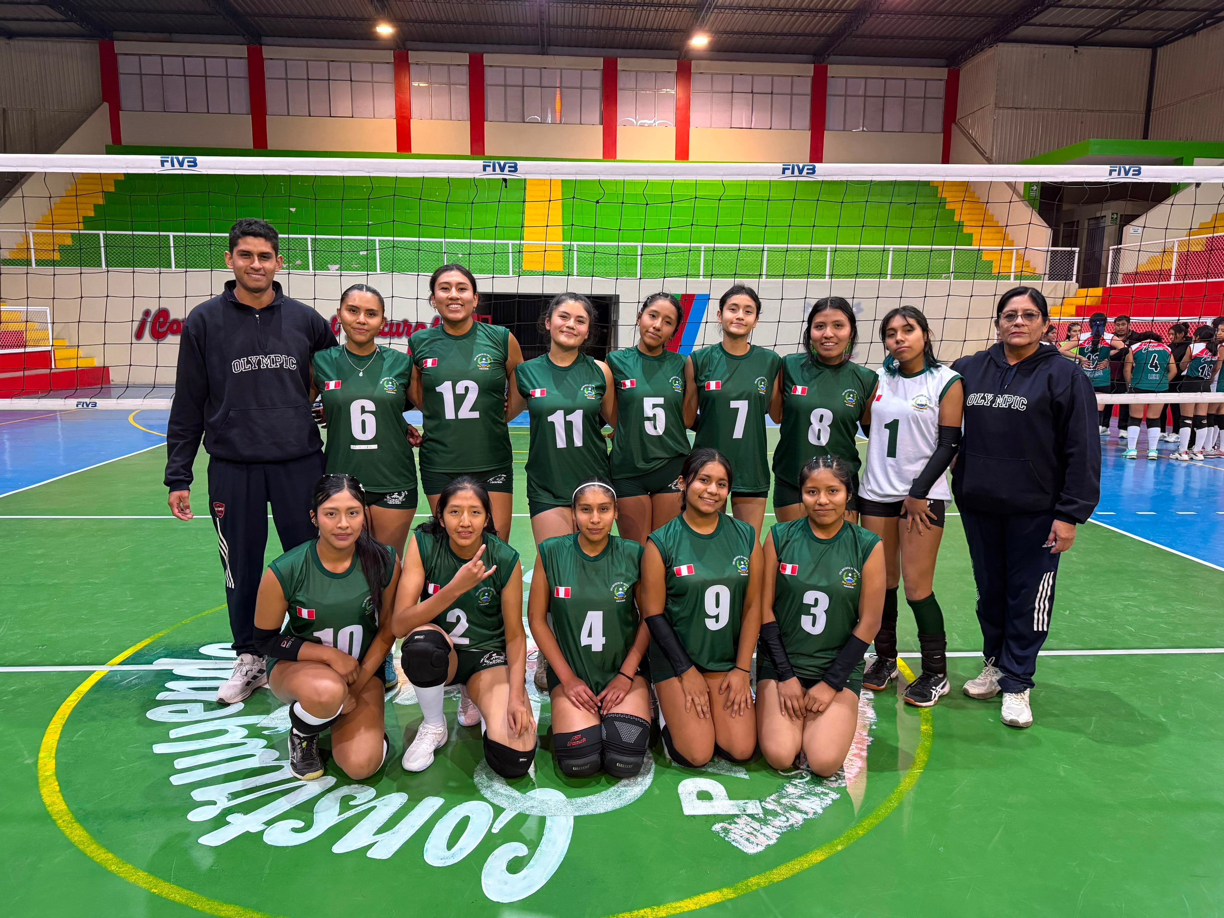Selección de Alto Selva Alegre en campeonato de vóley U-17. Foto: Liga Provincial de Voleibol de Arequipa.