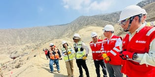 Aguas que sobrepasen los 35 diques terminados irán a una cavidad natural tipo represa.