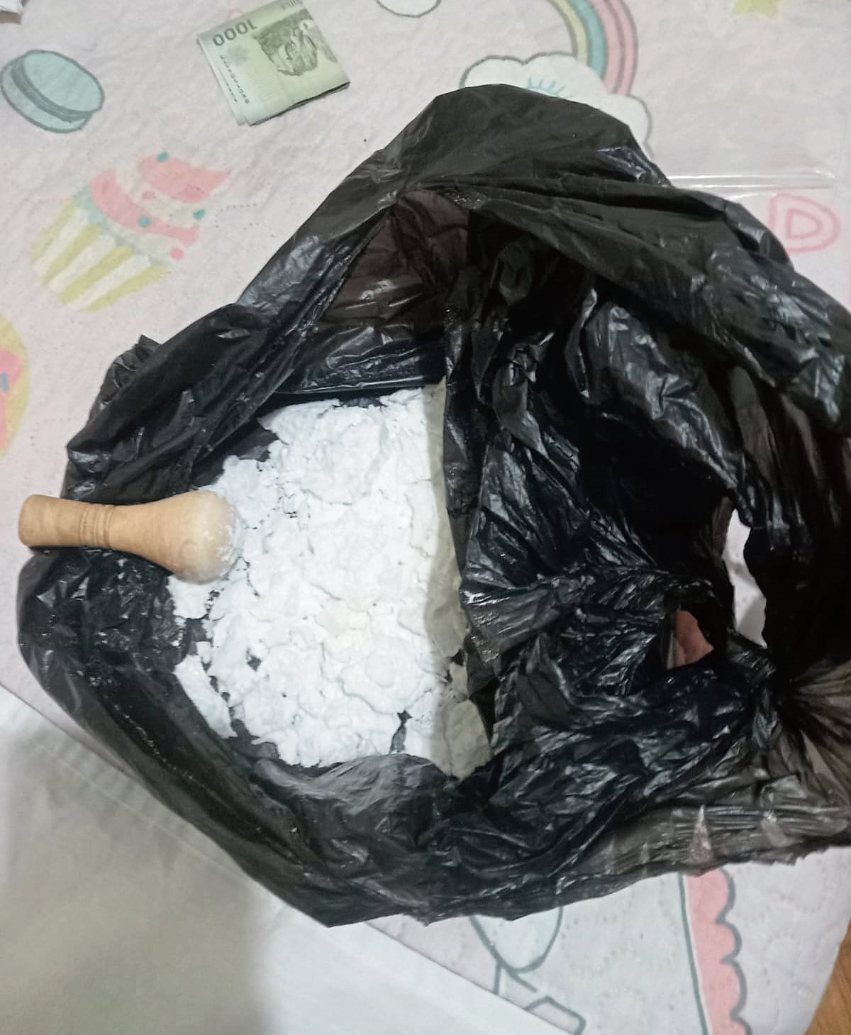 En operativo se incautó la sustancia ilícita del hospedaje. (Foto: Difusión)