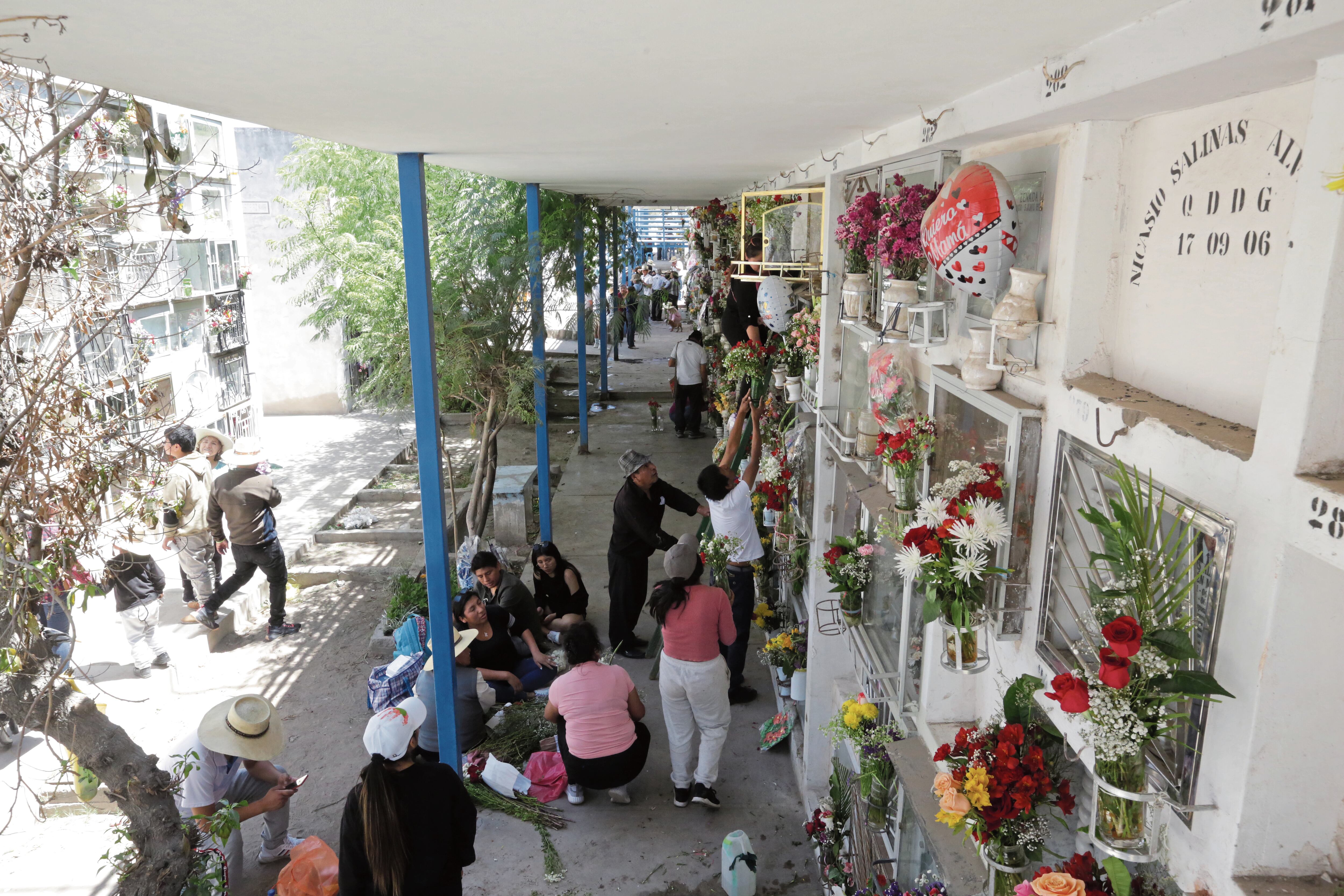 Cementerio La Apacheta ubicado en el distrito de José Luis Bustamante y Rivero. Foto: GEC.