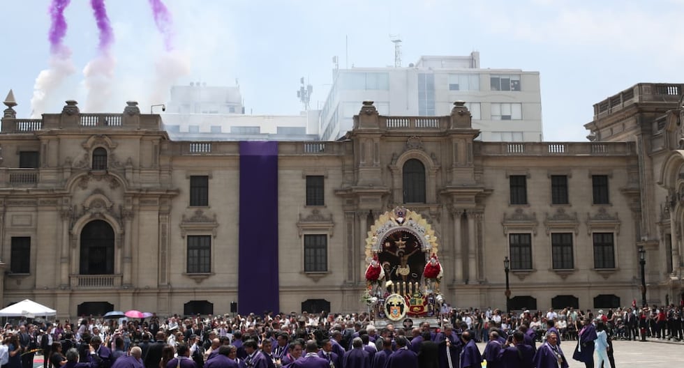 Señor de los Milagros: Así se vive la segunda procesión en el Centro de Lima (GALERÍA)