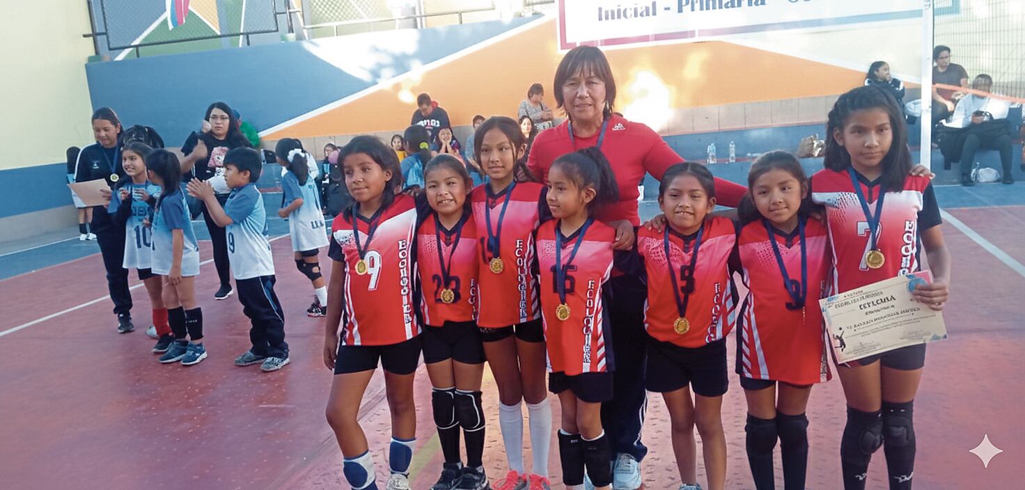 Escuela Ecológica Urbana quedó en tercer lugar en vóley Sub-8. Foto: GEC.