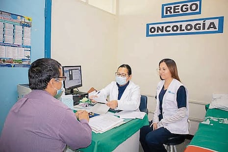 Arequipa: Pacientes con cáncer de EsSalud esperan un año por atención por fallas en acelerador lineal