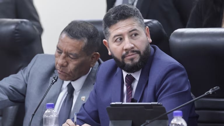 César Holguín renuncia a la vocería de Ahora Nación