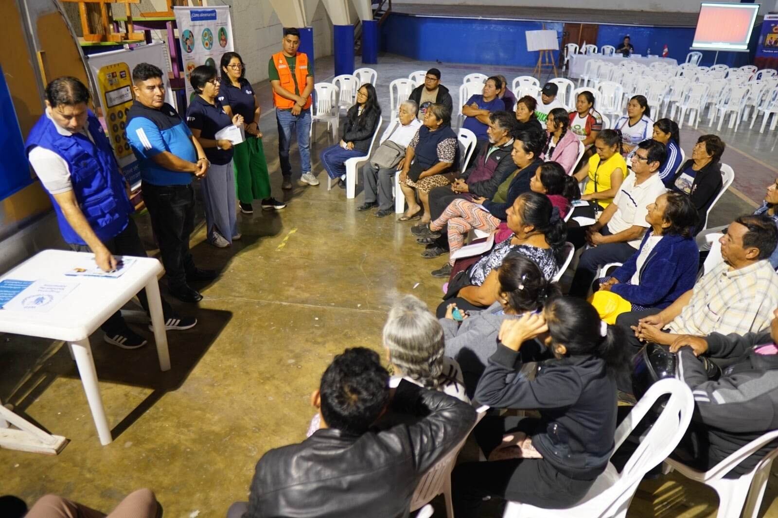 Son 100 familias en condición de pobreza extrema, personas con discapacidad, adultos mayores de más 60 años y damnificados por el ciclón Yaku.