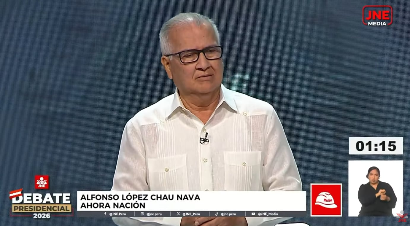 Durante el bloque de pregunta ciudadana, el candidato de Ahora Nación planteó medidas laborales y acciones contra las redes delictivas como estrategia preventiva para jóvenes. (Captura de imagen del JNE)