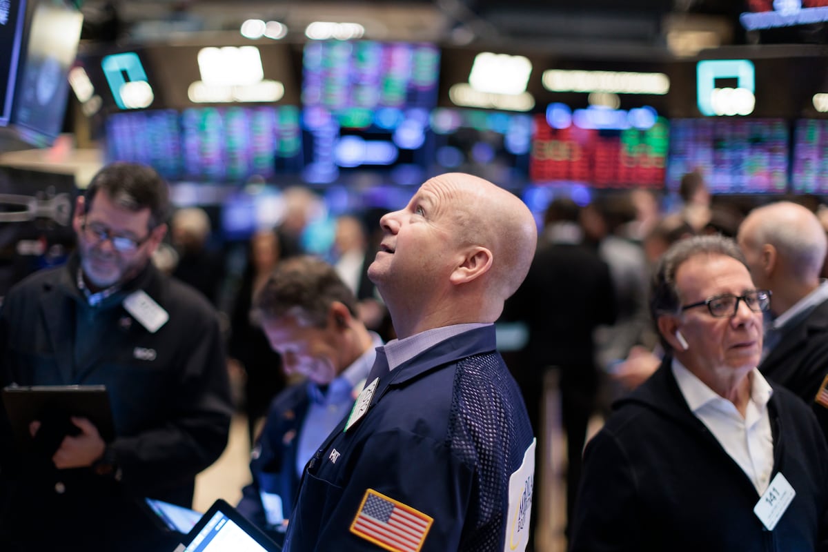 Wall Street tuvo un lunes en rojo. Foto: EFE