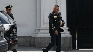 Comandantes de la Policía y del Ejército ingresan a Palacio para reunirse con José María Balcázar