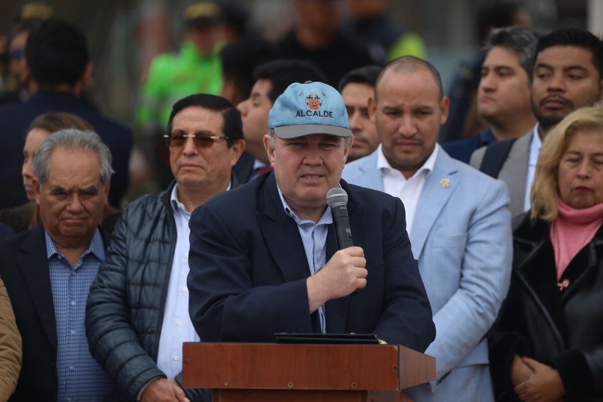 Rafael López Aliaga considera que ministro Sandoval tiene una “conducta y actitud obstruccionista” respecto al proyecto de tren Lima-Chosica.