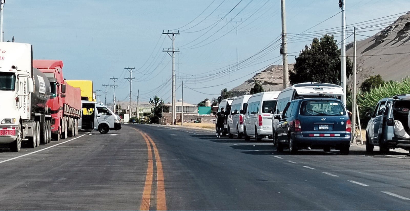 Pase restringido en el sector El Boquerón por rechazo a Tía María, en Islay. Foto: Difusión.