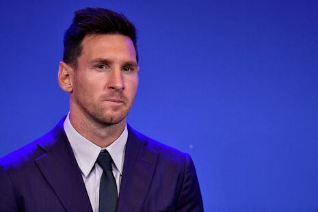 Messi presenta la camiseta especial que usará en su despedida de Argentina