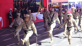 Arequipa: Rinden homenaje a los héroes de Arica con desfile cívico-militar (VIDEO)