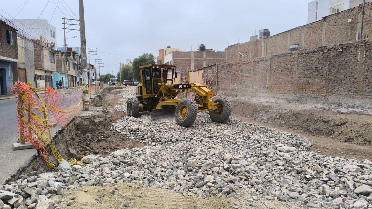 Obra beneficiará a miles de conductores que transitan por esta vía que une al distrito de Víctor Larco con el centro de Trujillo.