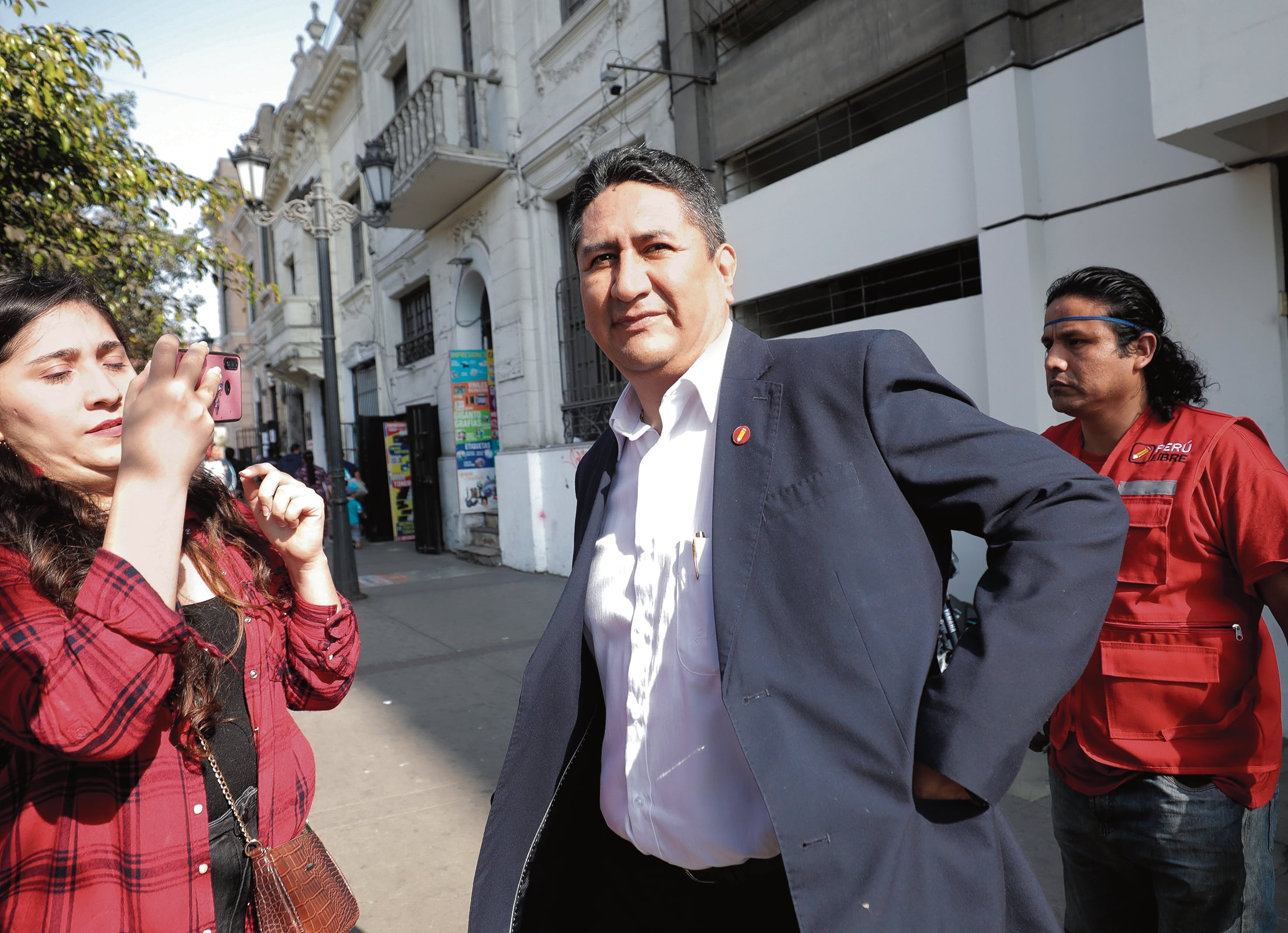 Lima 5 de noviembre del 2022
Vladimir Cerròn convoca a alcaldes, primeros regidores y secretarios regionales electos de Peru libre.
fotos Britanie Arroyo Dueñaz