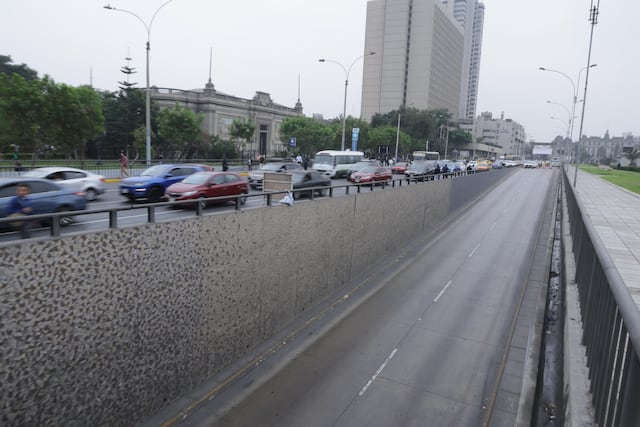 Así se ve el cierre del paso a desnivel de la Vía Expresa por obras de la Línea 2 del Metro (Fotos: Hugo Pérez/GEC)