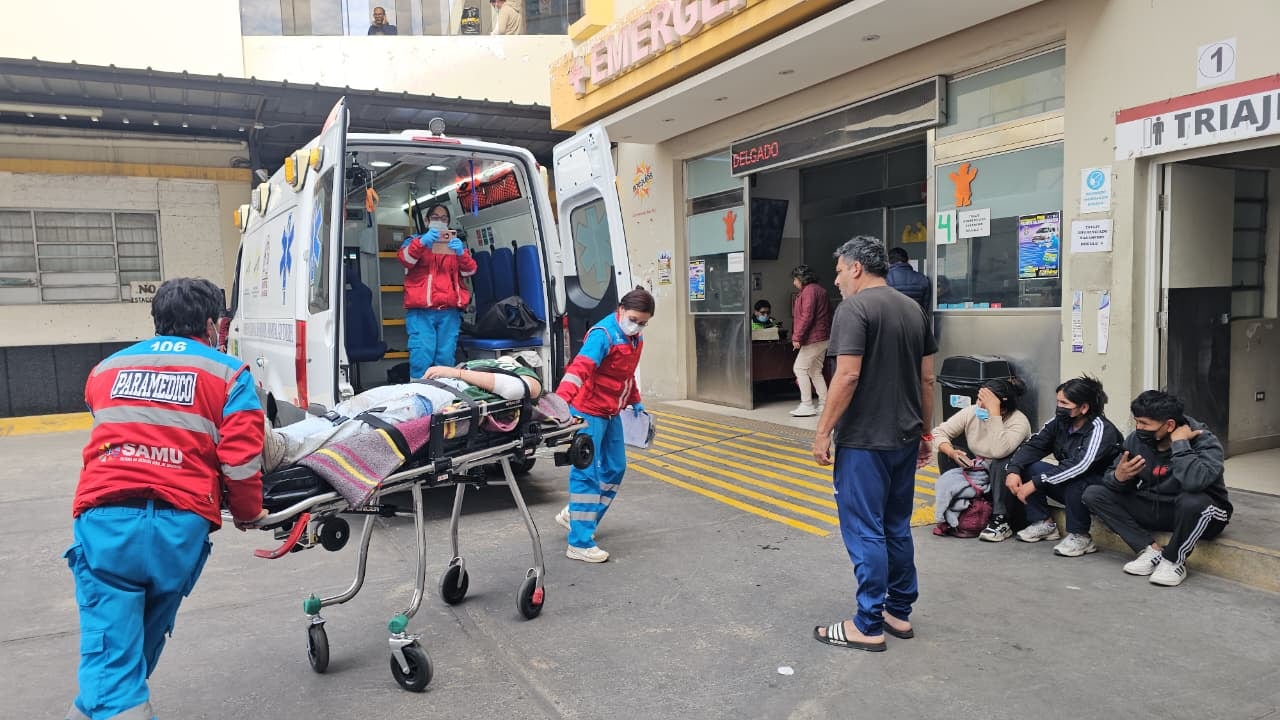 Arequipa: Universitaria se lanzó de taxi en movimiento por temor a ser secuestrada (Foto: GEC)