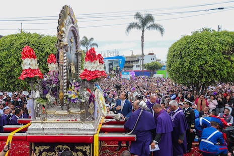 José Jerí participó en el homenaje al Señor de los Milagros en el Callao tras 22 años de ausencia