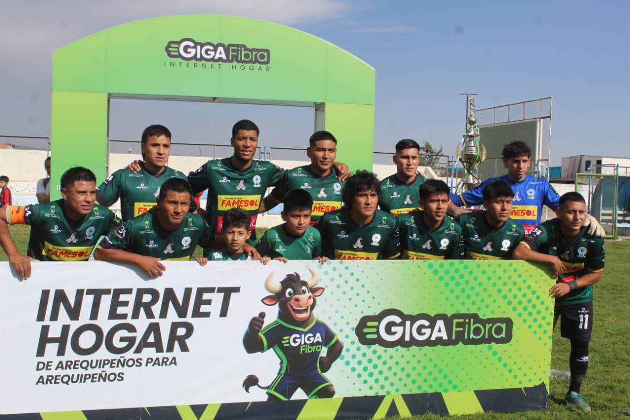 Sportivo Huracán campeona en la liga del Cercado Arequipa. (Foto: Álvaro Figueroa/@photo.gec)