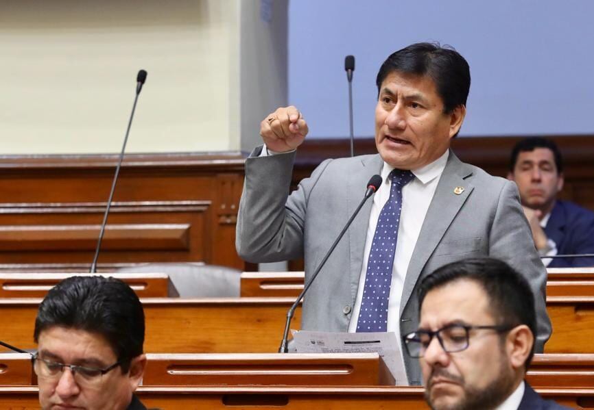 El parlamentario informó que hoy jueves ha convocado a las autoridades provinciales, distritales, directorio de Fosbipay y Miski Mayo para tratar el tema