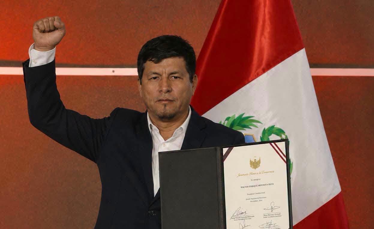 Julián Pérez Mallqui obtuvo una curul como diputado por las filas de Juntos por el Perú. Hace unos días recibió su credencial. Foto: difusión