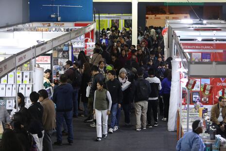Feria del Libro 2025: Rinden homenaje especial a Nicomedes Santa Cruz (FOTOS)