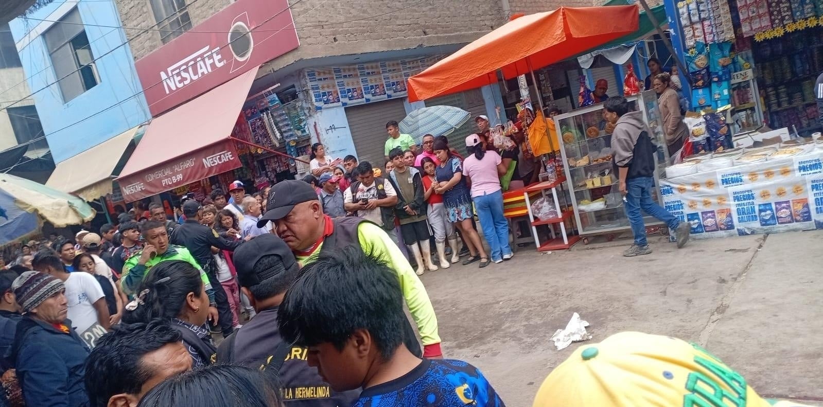 La víctima sería un comerciante y los criminales le dispararon en la cabeza.