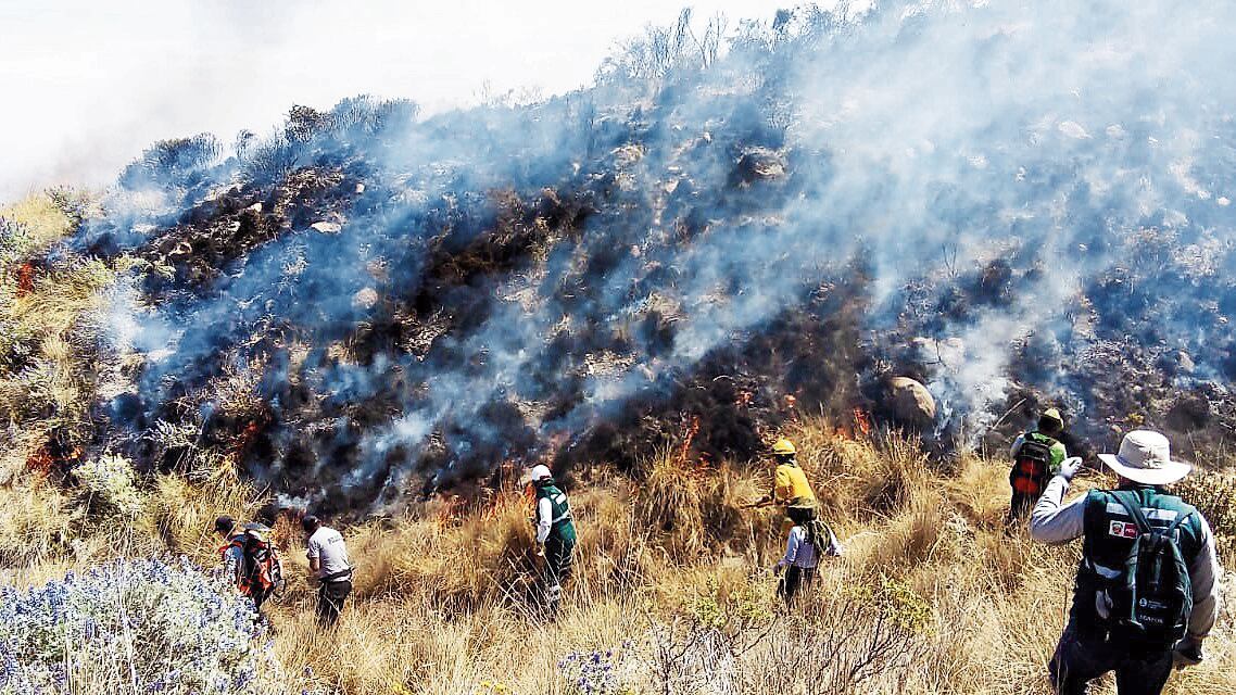 Solo se apaga el fuego, pero no existe un plan preventivo para estos incidentes. (Foto: GEC)