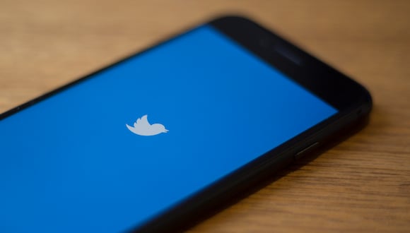Twitter limitará la cantidad de mensajes directos que envíen los usuarios sin suscripción.
