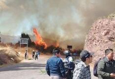 Voraz incendio forestal interrumpió el paso de vehículos al Valle Sagrado de los Incas (FOTOS)