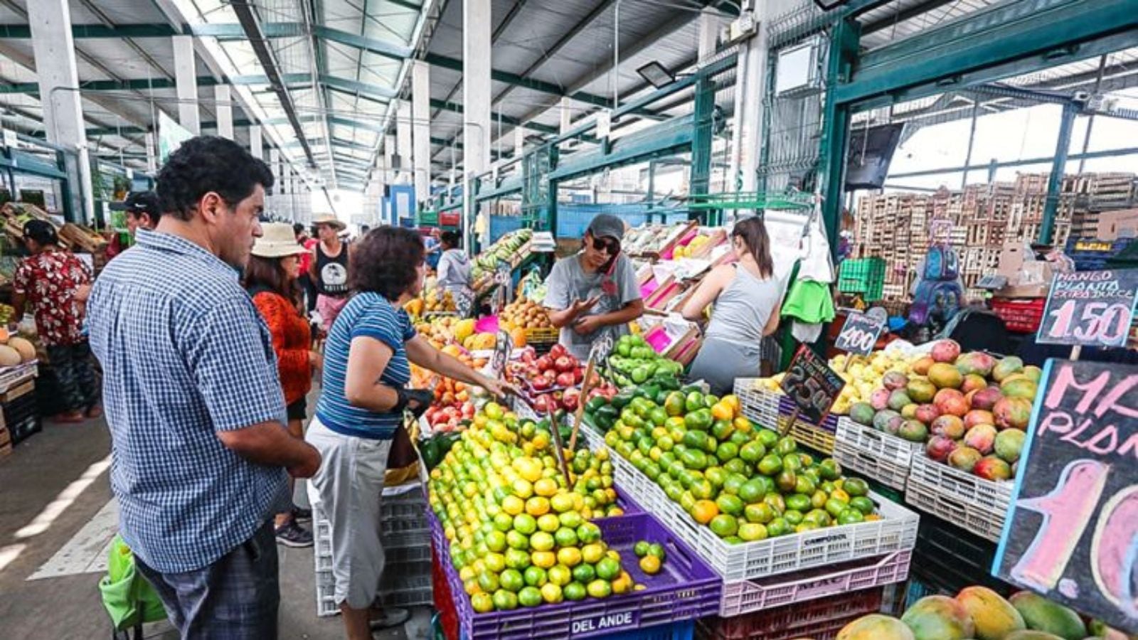 La Confederación Nacional de Mercados (Confenatm) convocó a una paralización por presunta extorsión de Sedapal. Reclaman la modificación de un decreto que, según afirman, permite multas injustas por supuesta contaminación.