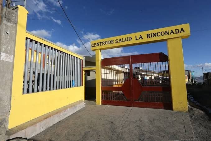 Los policías de sección especializada y el fiscal de turno de Ananea realizan las diligencias con el objeto de identificar y detener al autor de este hecho.