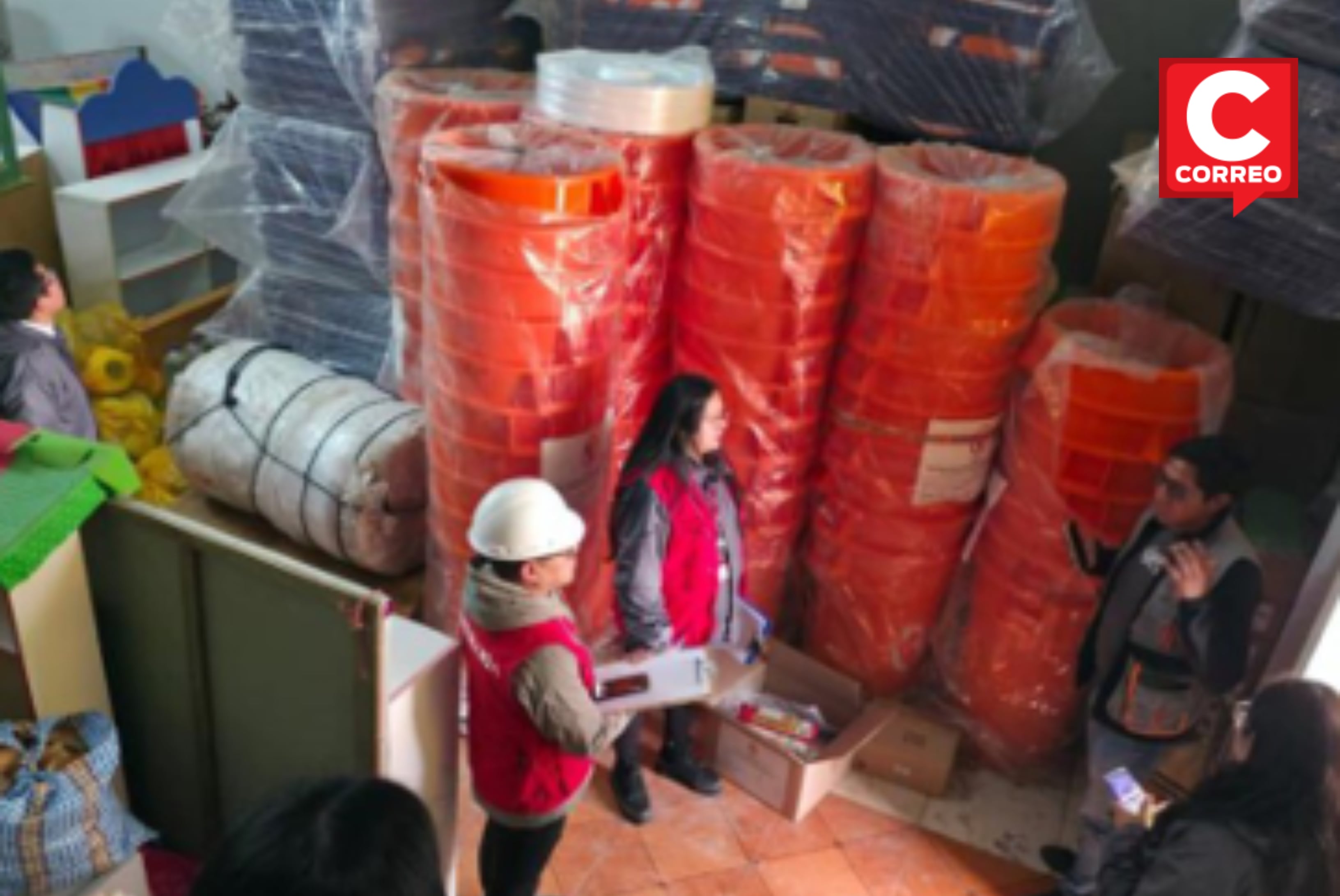 Damnificados esperan ayuda mientras 60 kits están almacenados en Municipalidad de Huayucachi