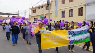 Adultos mayores recorren calles de Mejía para exigir respeto y un trato digno