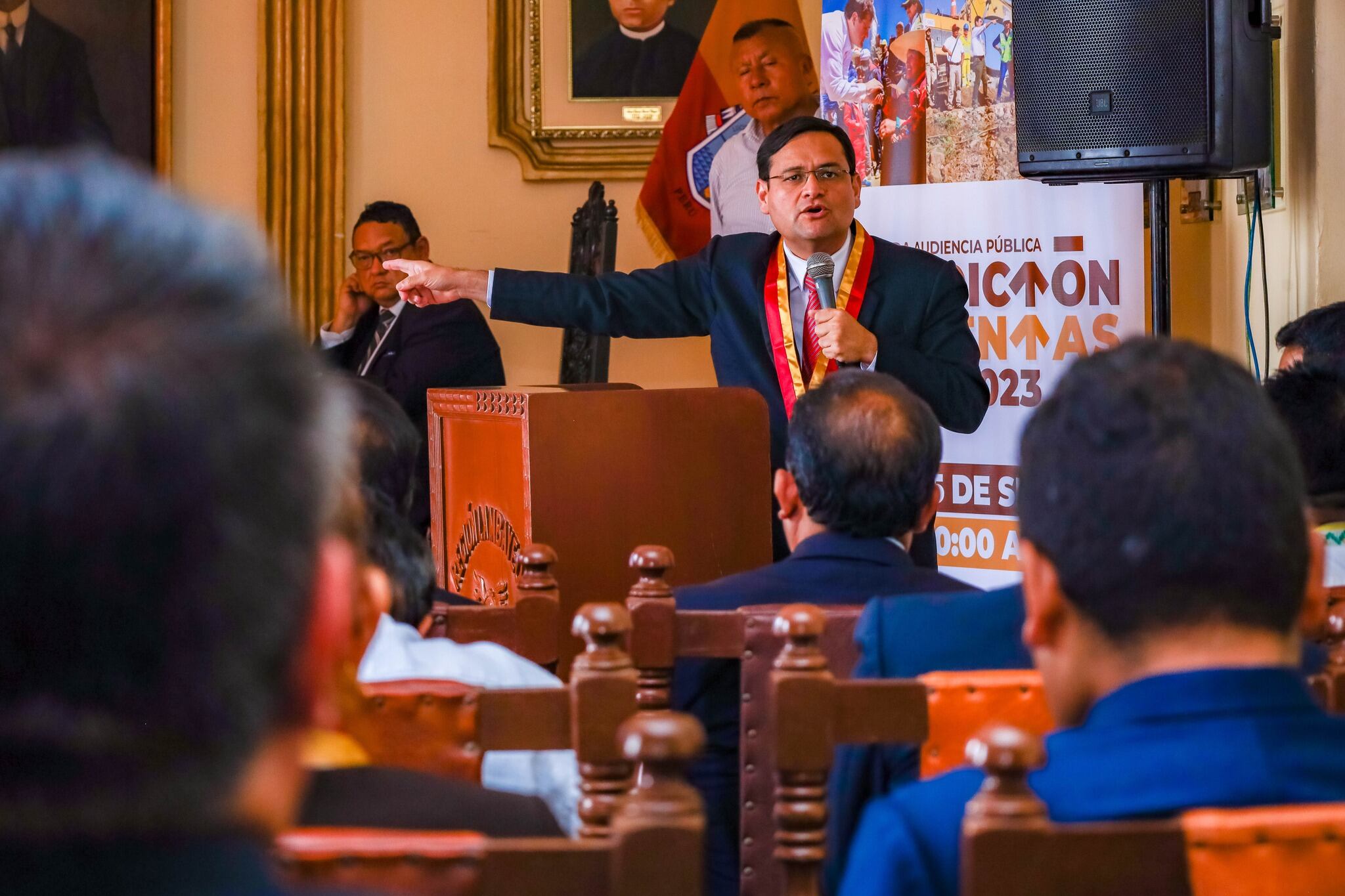 Gobernador Jorge Pérez.