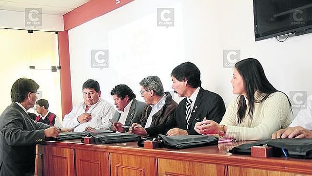 Arequipa: Gobernadora y alcaldes esperan nulidad de ley para reelegirse