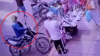 Cámaras captan robo de motocicleta en pleno centro de Chiclayo