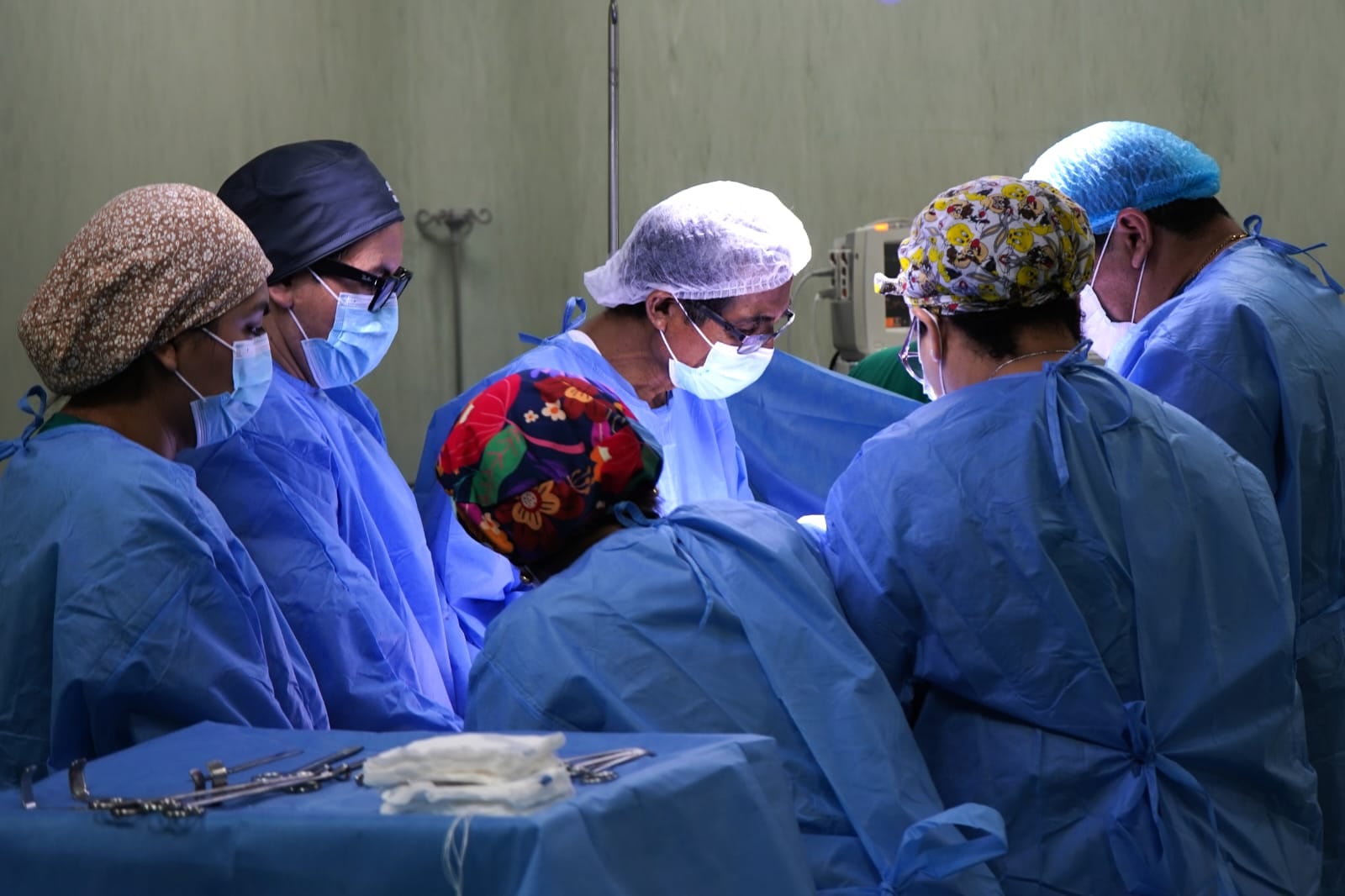 Madre da a luz a trillizos en Chiclayo y médicos logran una intervención exitosa