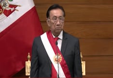 José María Balcázar jura como presidente de la República por sucesión constitucional