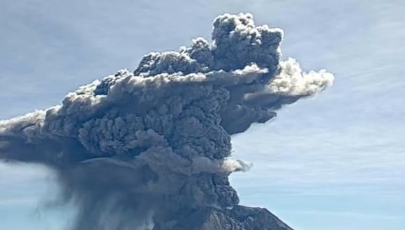El IGP exhorta a los pobladores de la zona a no realizar ascensos ni recorridos en un radio menor a 4 kilómetros del volcán Ubinas. (Foto: Difusión)